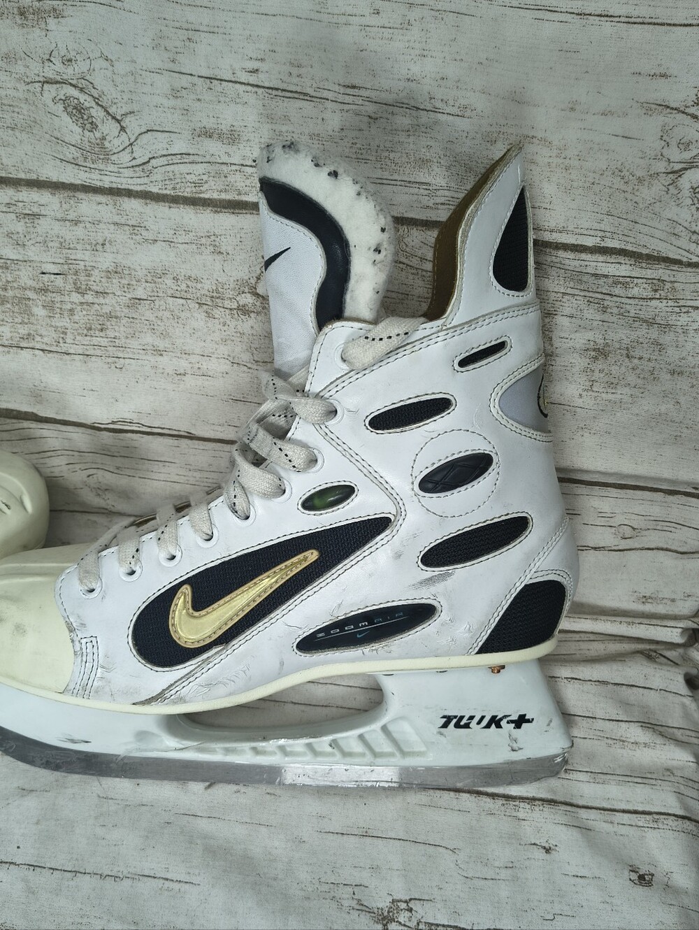 Vintage White Nike Zoom Air Ice Hockey Player Skates Fedorov Size 11.5 Mens - Picture 9 of 13